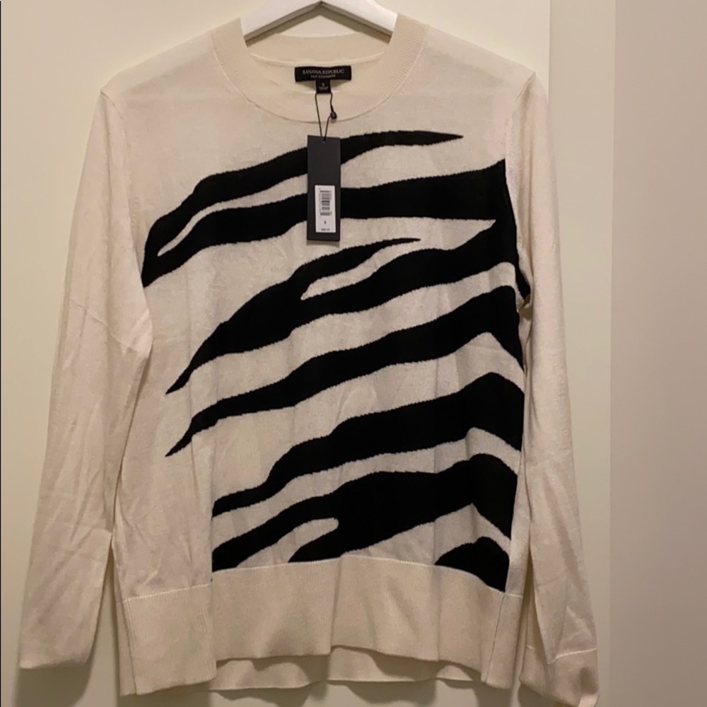 Banana republic silk cashmere sweater size S